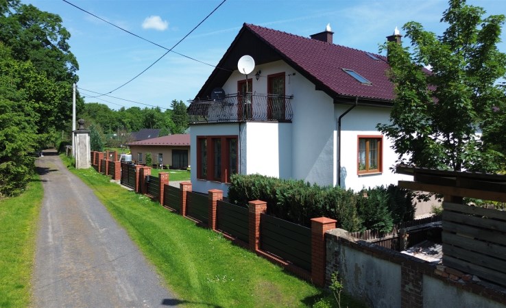 dom na sprzedaż - Leśna (gw), Pobiedna